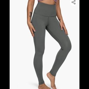 Queenieke leggings size 8/10(meduim)